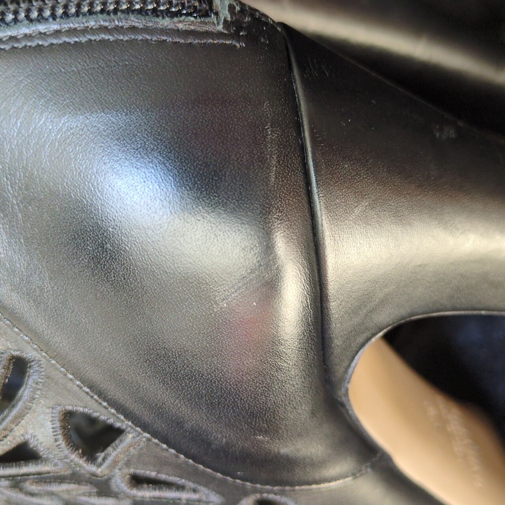 Valentino Garavani Leather Floral Laser Cut Block Heel Ankle Booties Sz 39 EU - Picture 8 of 8